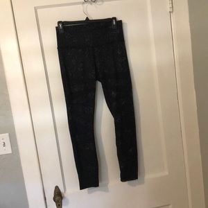 Lulu lemon crop leggings size 8